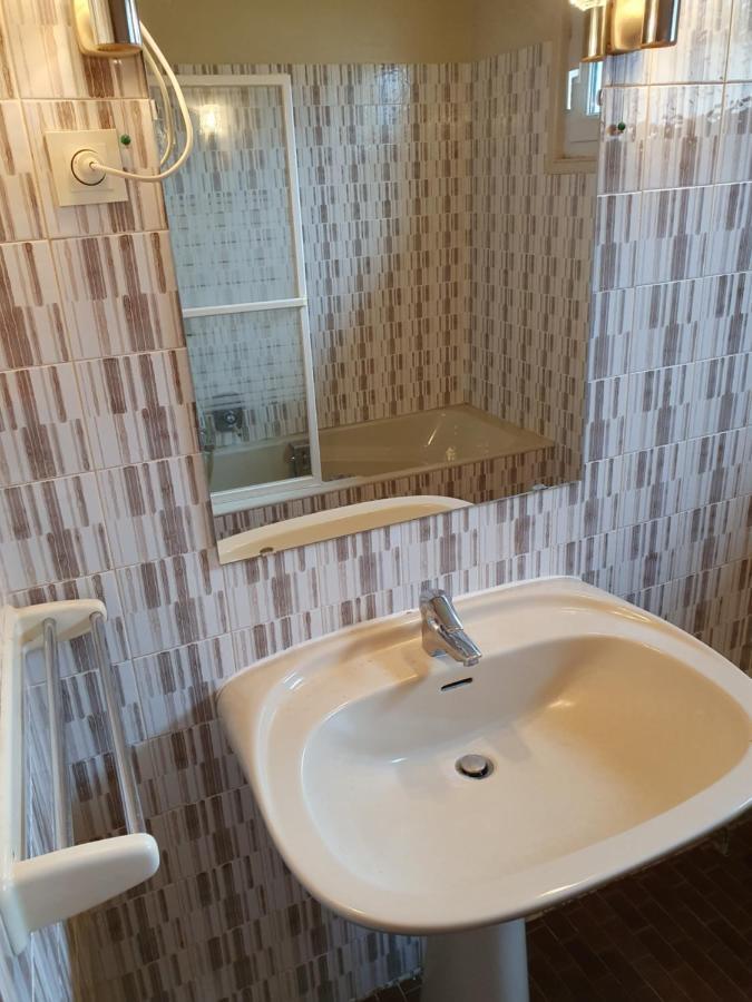 La Bourzede F3 Appartement Langeac Buitenkant foto