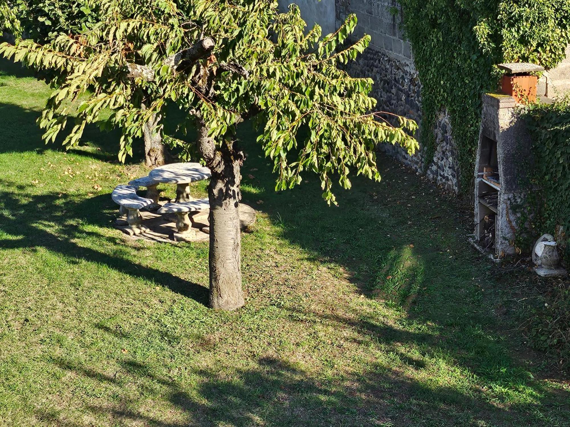 La Bourzede F3 Appartement Langeac Buitenkant foto